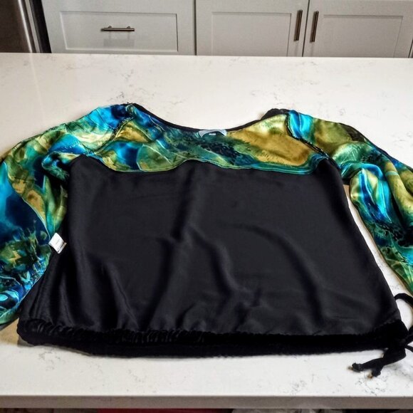 Saffron by JP Black Silk Velvet Cold Shoulder Top - Picture 6 of 10